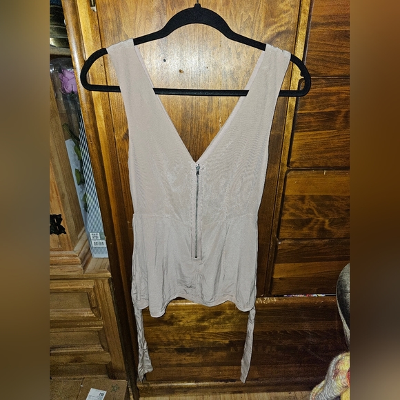 BCBG Max Azria xs silk top - Picture 2 of 2